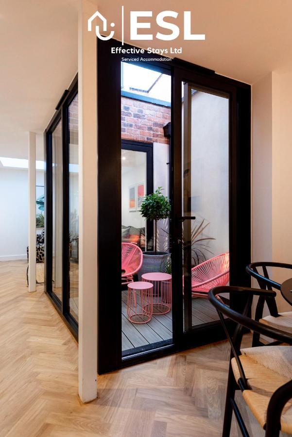 Contemporary Townhouse - Free Parking -